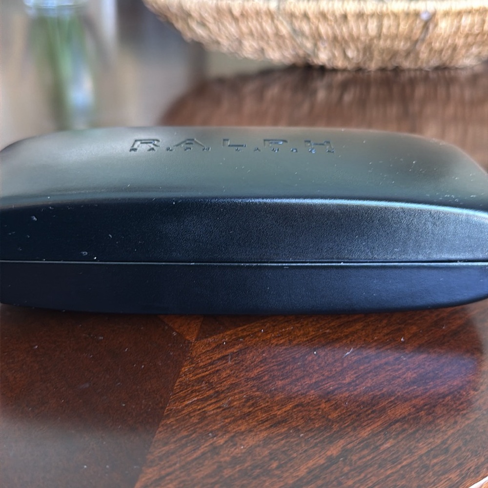 Ralph Lauren Black Leather Sunglasses Case with Embossed Logo - Picture 5 of 8